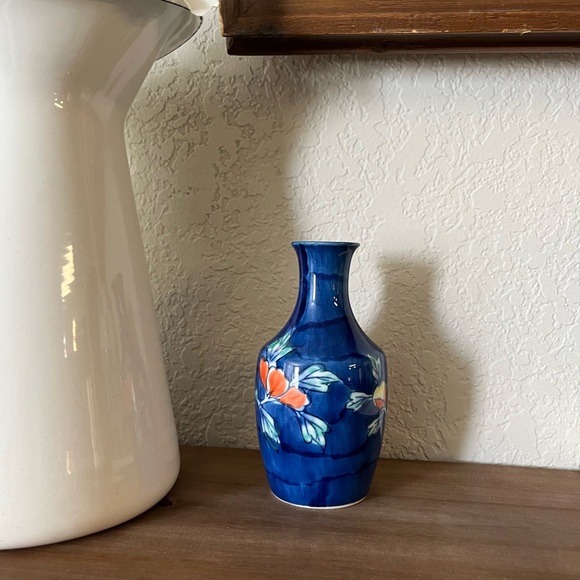 Mini hand glazed bud vase - Picture 4 of 4